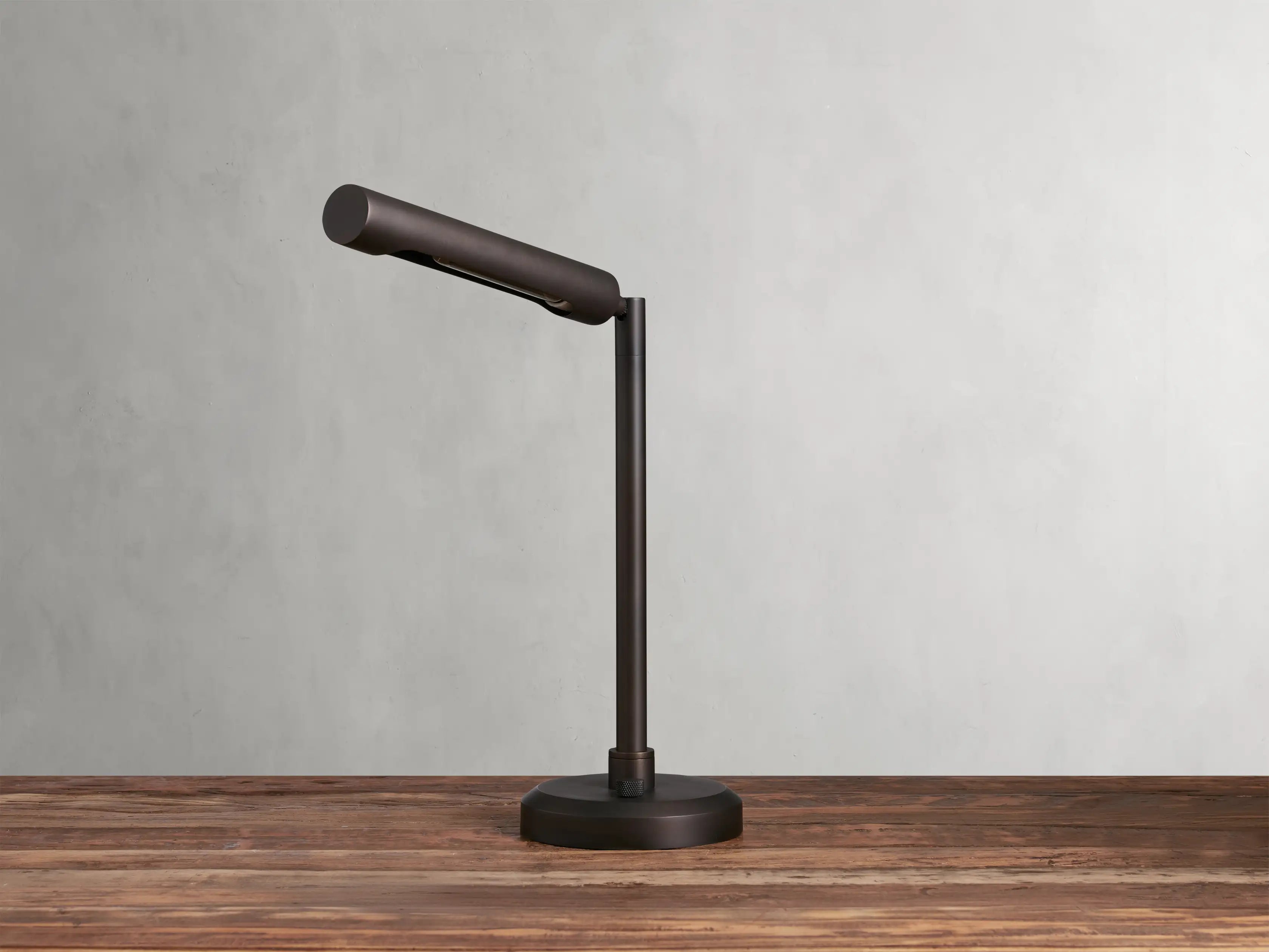 Elih Desk Lamp