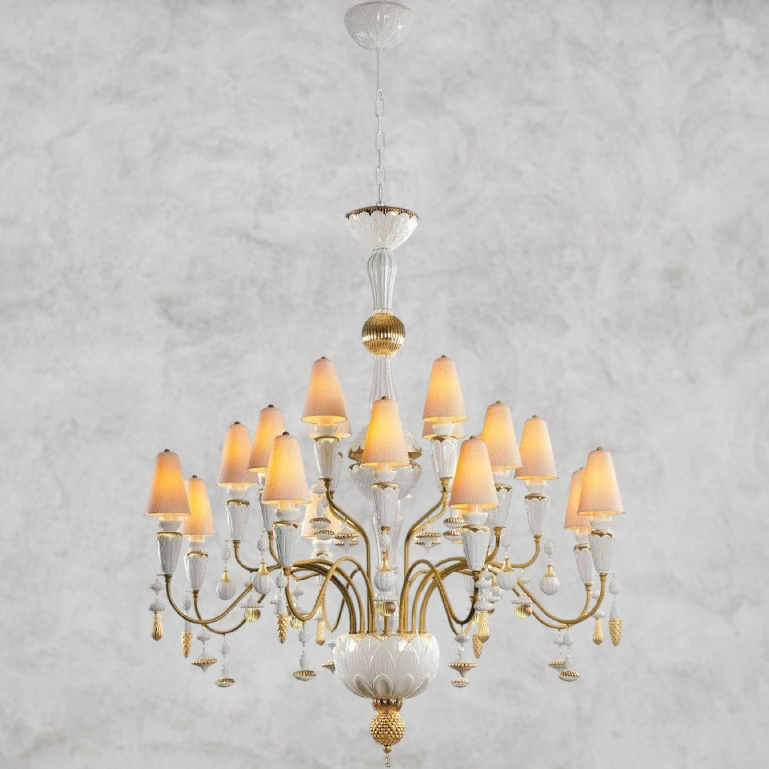 Vintage Nexora 20-Lights Chandelier