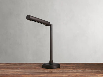 Elih Desk Lamp