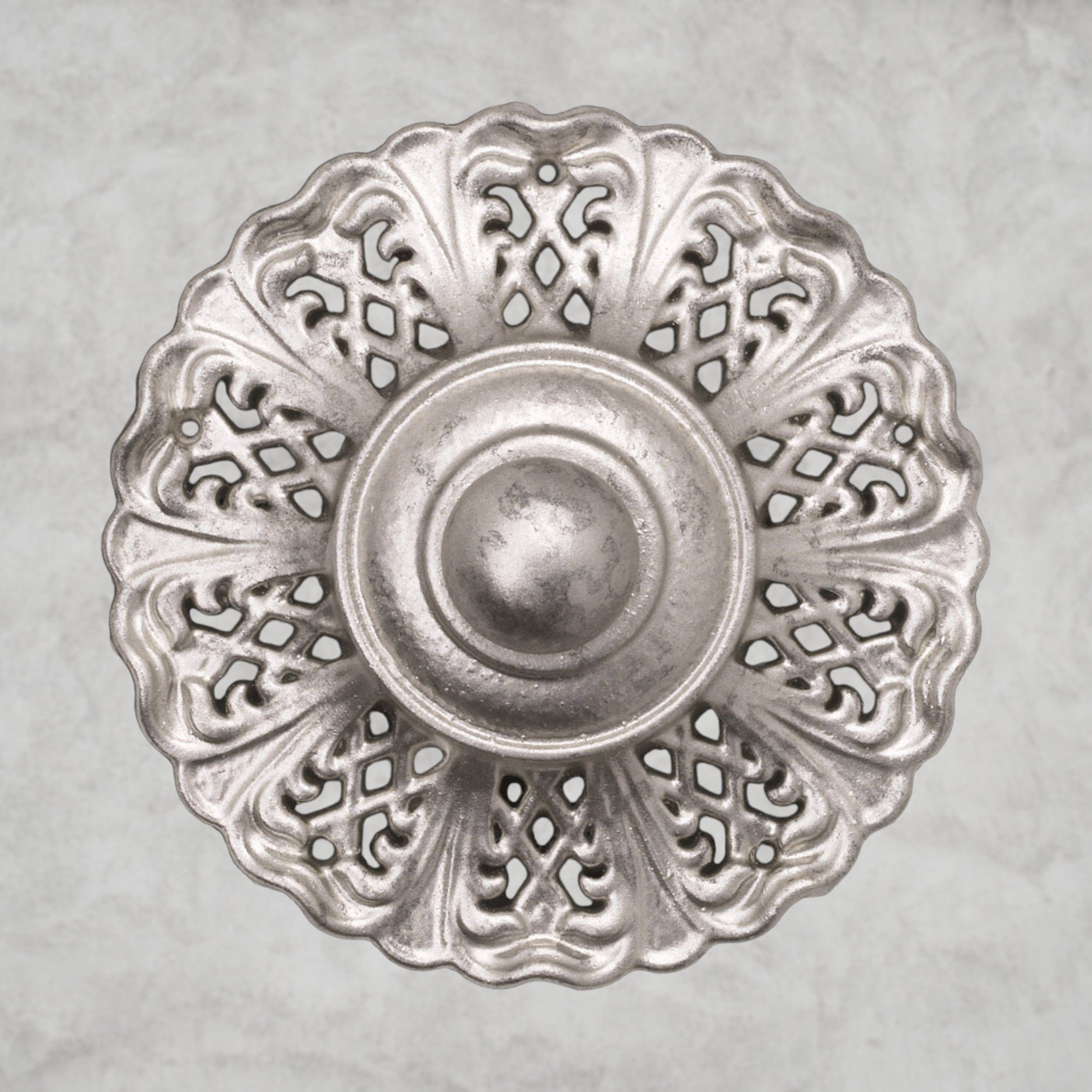 Antique Silver / Clear Heritage Crystal Milano 12-light Crystal Chandelier 32"