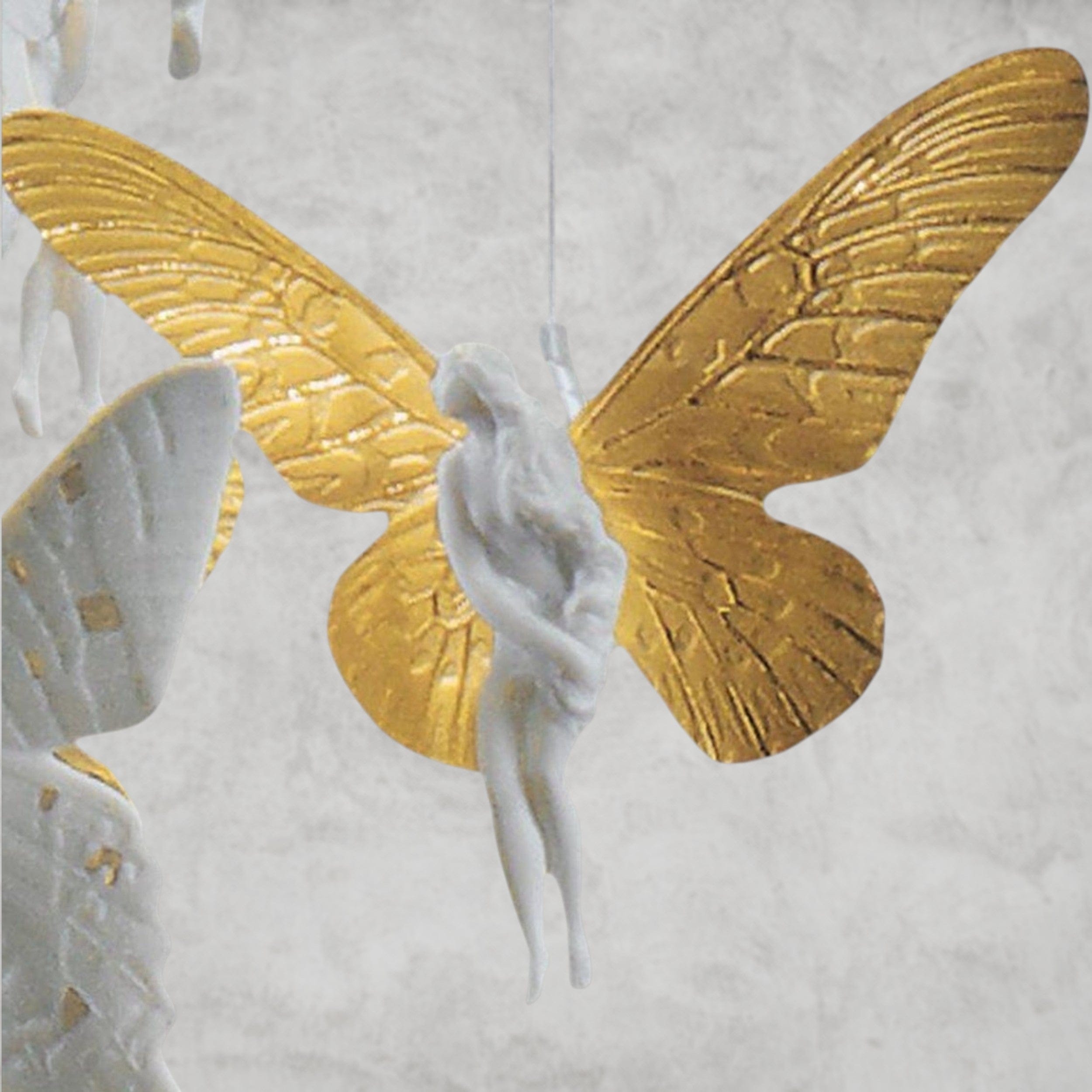 Niagara Chandelier 23"